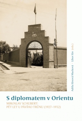 S diplomatem v Orientu, Miroslav Schubert: Pět let u Pávího trůnu (1927-1932)
